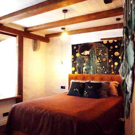 Cozy Nest In The Old Town Apartman *