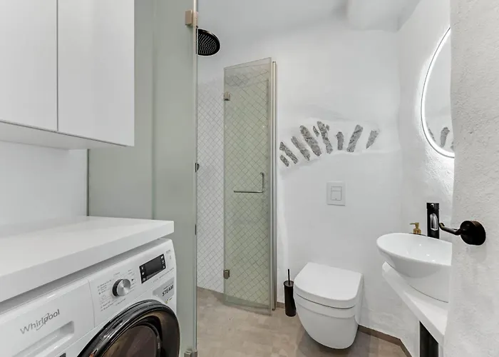 Cozy Nest In The Old Town Apartment *