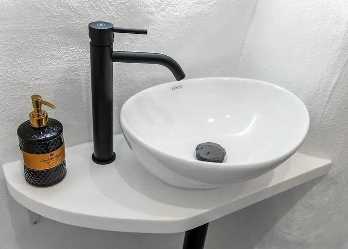 Cozy Nest In The Old Town Apartment